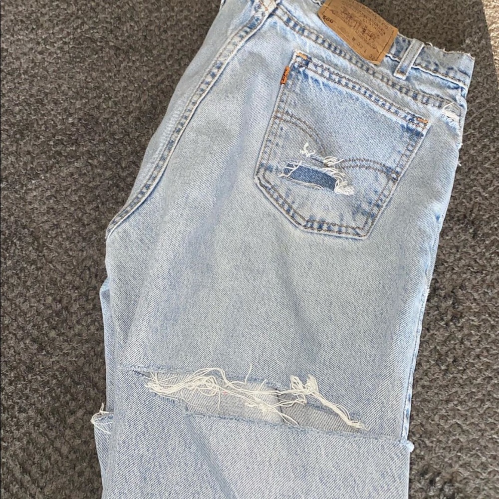 High wasted Levi distressed denim jeans